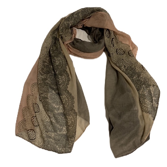 Over Sized Scarf - Picture 1 of 9